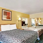 Days Inn By Wyndham Knoxville West