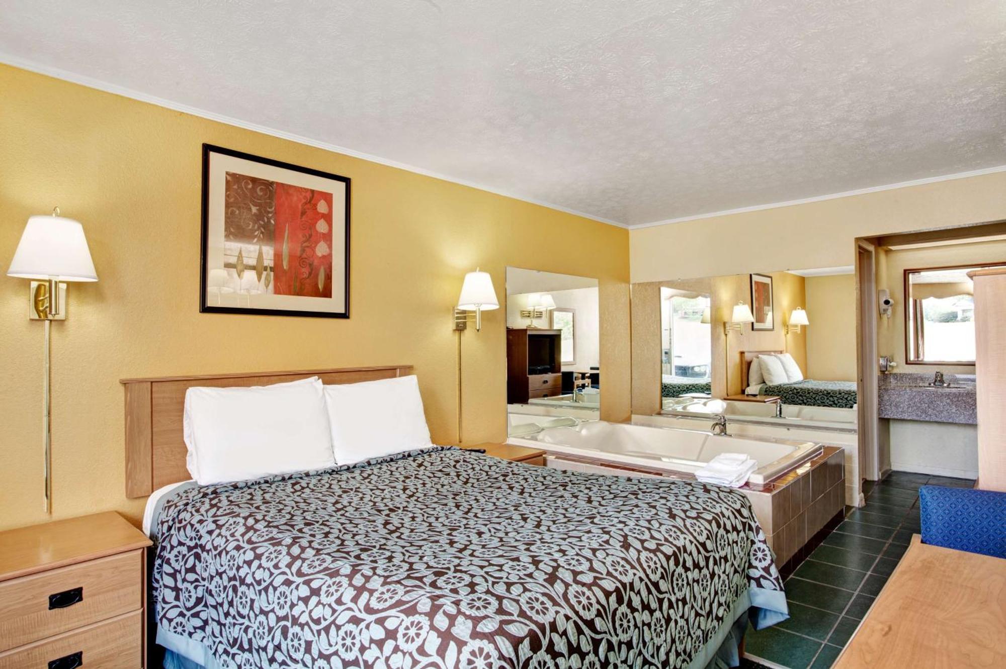 Days By Wyndham West 2* Knoxville